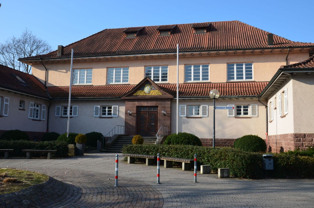 Ansicht Jahnhalle von der Jahnstra&szlig;e aus.