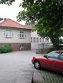Ansicht von der Jahnstra&szlig;e zum Eingang Gymnasium.